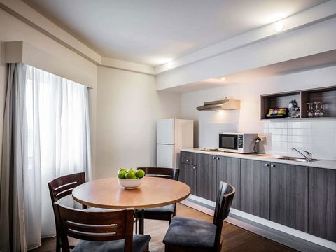 Novotel Darwin CBD - Surfers Gold Coast 32