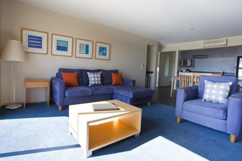 Corrigans Cove - Surfers Gold Coast 10