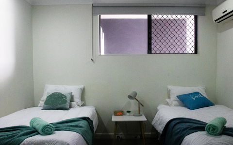 ZEN QUEST - The NOMADS PAD Near Nightcliff Markets & Sunset Foreshore - Surfers Gold Coast 17