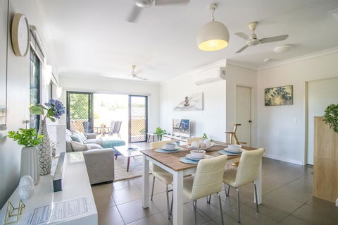 ZEN QUEST - The NOMADS PAD Near Nightcliff Markets & Sunset Foreshore - Surfers Gold Coast 14