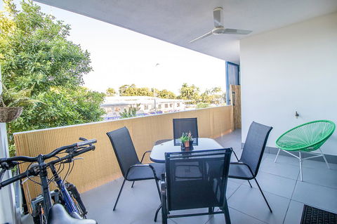 ZEN QUEST - The NOMADS PAD Near Nightcliff Markets & Sunset Foreshore - Surfers Gold Coast 31