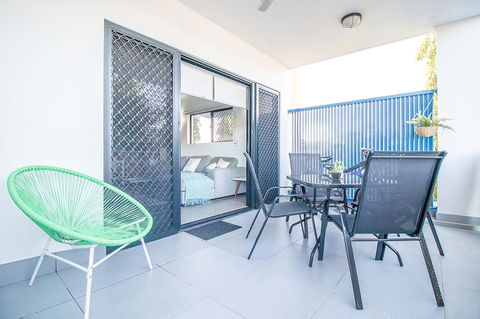 ZEN QUEST - The NOMADS PAD Near Nightcliff Markets & Sunset Foreshore - Surfers Gold Coast 30