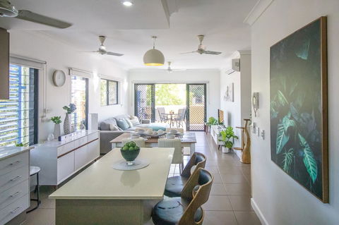 ZEN QUEST - The NOMADS PAD Near Nightcliff Markets & Sunset Foreshore - Surfers Gold Coast 23