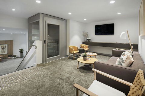 Quest Canberra City Walk - Surfers Gold Coast 4