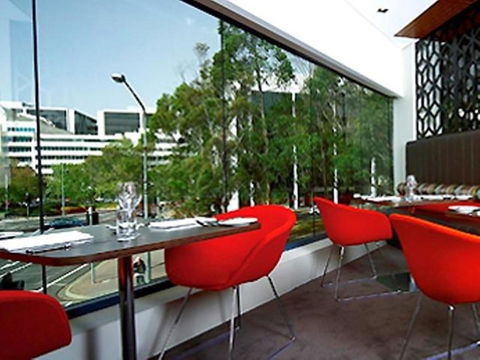 Novotel Canberra - Surfers Gold Coast 14