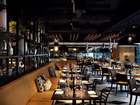 QT Canberra - Surfers Gold Coast 11