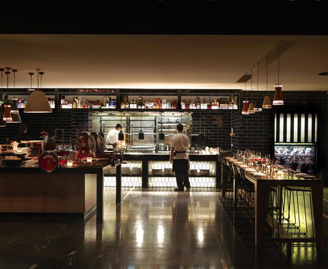 QT Canberra - Surfers Gold Coast 6