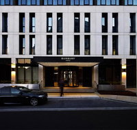 Burbury Hotel - Surfers Gold Coast