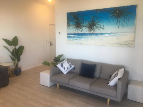 Lennox Holiday Apartments - Surfers Gold Coast 26