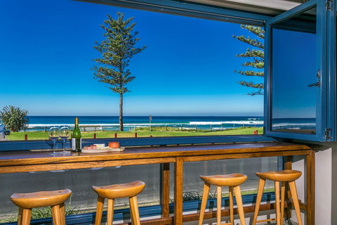 Lennox Holiday Apartments - Surfers Gold Coast 4