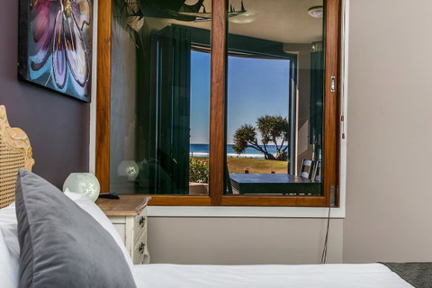 Lennox Holiday Apartments - Surfers Gold Coast 35