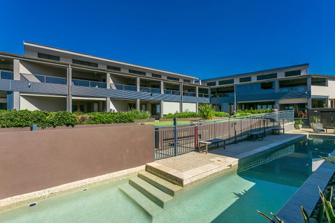 Lennox Holiday Apartments - Surfers Gold Coast 8