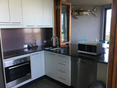 Lennox Holiday Apartments - Surfers Gold Coast 12