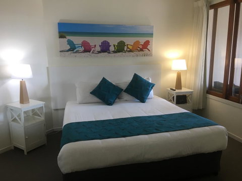 Lennox Holiday Apartments - Surfers Gold Coast 19