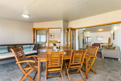 Lennox Holiday Apartments - Surfers Gold Coast 33