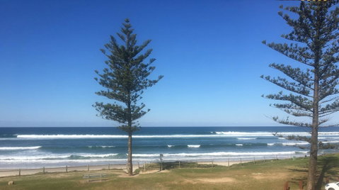 Lennox Holiday Apartments - Surfers Gold Coast 25