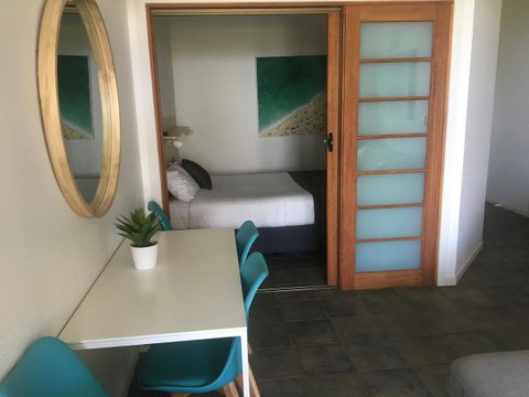 Lennox Holiday Apartments - Surfers Gold Coast 14