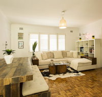 Bondi Beachside Apartment - Surfers Gold Coast