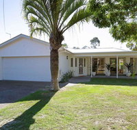 Bonito' 26 Bonito Street - pet friendly housewith aircon - Surfers Gold Coast