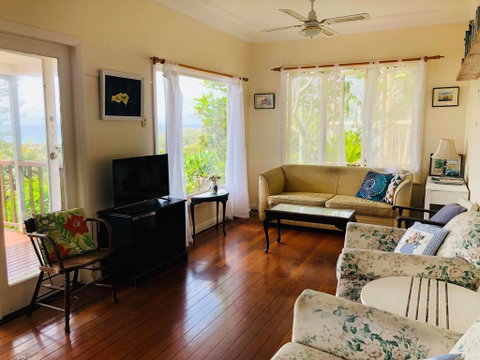 BOSCOBEL COTTAGE - MAGICAL BEACH & RIVER VIEWS - KINGSCLIFF - Surfers Gold Coast 3