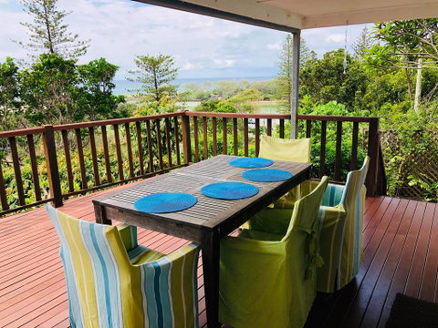 BOSCOBEL COTTAGE - MAGICAL BEACH & RIVER VIEWS - KINGSCLIFF - Surfers Gold Coast 1