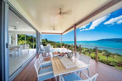 Botanica Breezes Whitsunday - Surfers Gold Coast 0