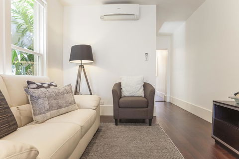 Boutique Stays - South Yarra Lane - Surfers Gold Coast 3