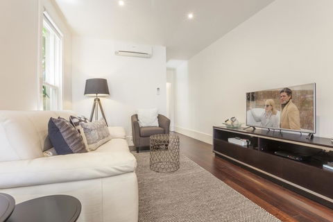Boutique Stays - South Yarra Lane - Surfers Gold Coast 1