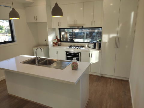 Brand New Peninsula Escape 100m To Water - Surfers Gold Coast 3