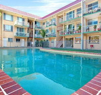 Bribie Beach King bed Unit overlooking pool - Surfers Gold Coast