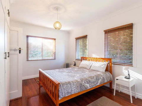 Bridle Guesthouse - Surfers Gold Coast 2