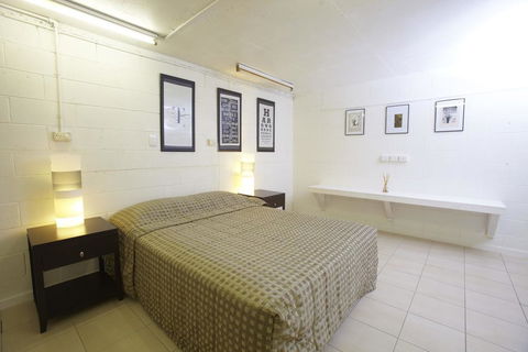 BrookeHaven - Surfers Gold Coast 1