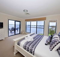 Brookwater- Waterfront on Lake Mulwala - Surfers Gold Coast