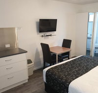 Budget on the Lake - Surfers Gold Coast
