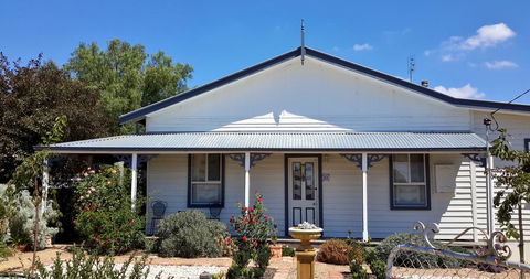 C & A's Cottage - Surfers Gold Coast 1