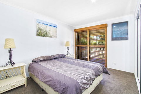 CABARITA BEACH BLISS - HOLIDAY HOME ON THE LAKE - Surfers Gold Coast 2