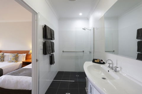 Cadman Motor Inn And Apartments - Surfers Gold Coast 3