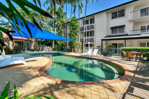 Cairns Reef Apartments & Motel - Surfers Gold Coast 2