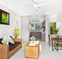 Cairns Reef Retreat - Surfers Gold Coast