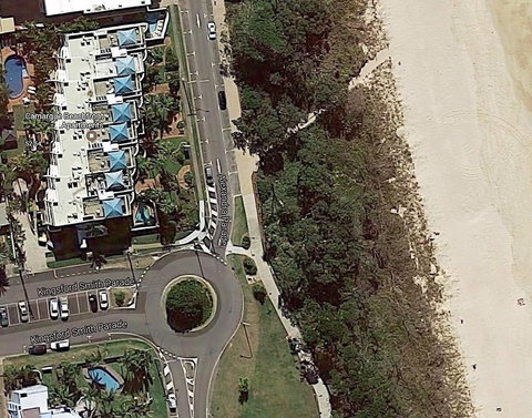 Camargue Beachfront Apartments - Surfers Gold Coast 0