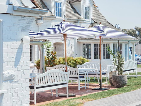 Camden Valley Inn - Surfers Gold Coast 1