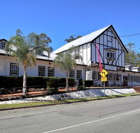 Canungra Hotel - Surfers Gold Coast