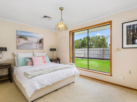 CAPEL Family Home, Large Yard, Close To Beach - Surfers Gold Coast 2