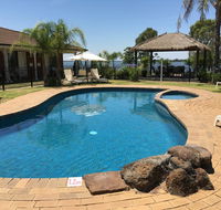Capricorn Motor Inn - Surfers Gold Coast