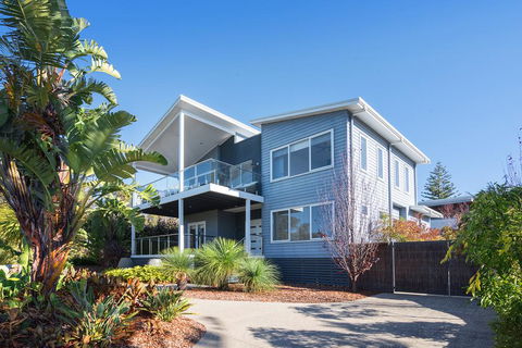 CASA AZZURRA - Surfers Gold Coast 1