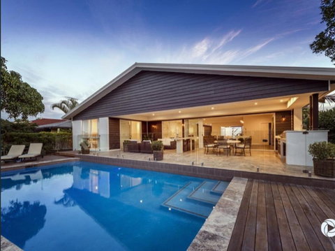 Casa Royale - Surfers Gold Coast 0