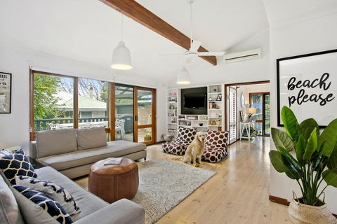 CASTAWAY - Surfers Gold Coast 0