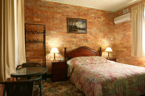 CBC Bed & Breakfast & Cafe - Surfers Gold Coast 1