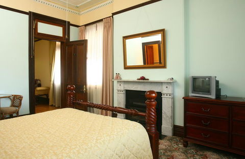 CBC Bed & Breakfast & Cafe - Surfers Gold Coast 2