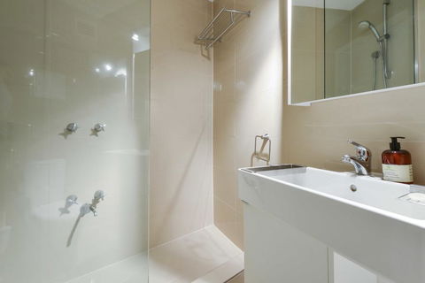 CBD Vistas - StayCentral - Surfers Gold Coast 2